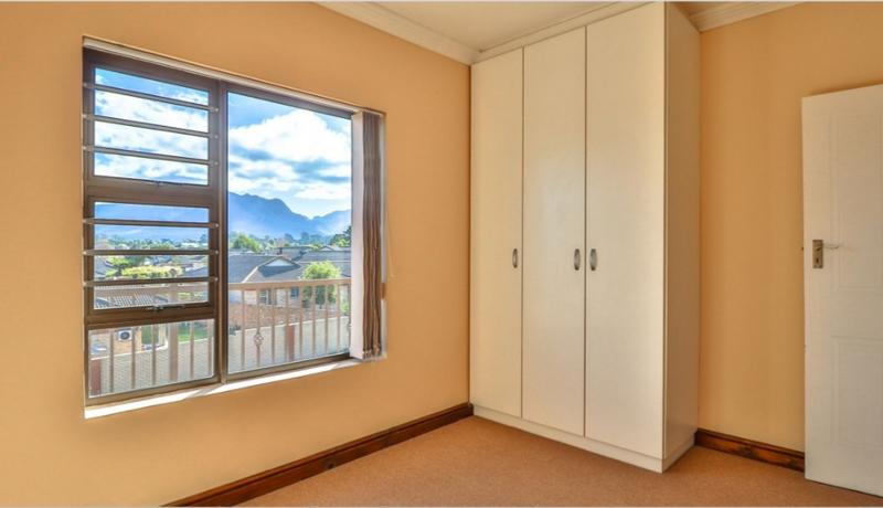 2 Bedroom Property for Sale in Dormehls Drift Western Cape